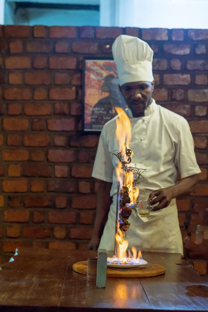 Chef en train de flamber